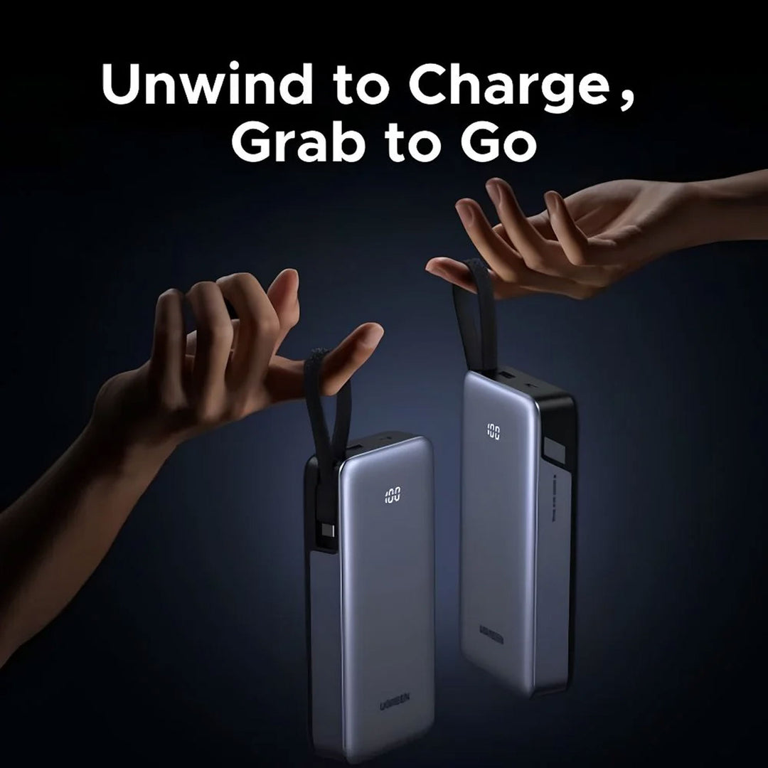 Cargador Power Bank UGREEN 55W con carga rápida modelo PB537, portátil y compacto, con puertos de carga USB-C y USB-A.