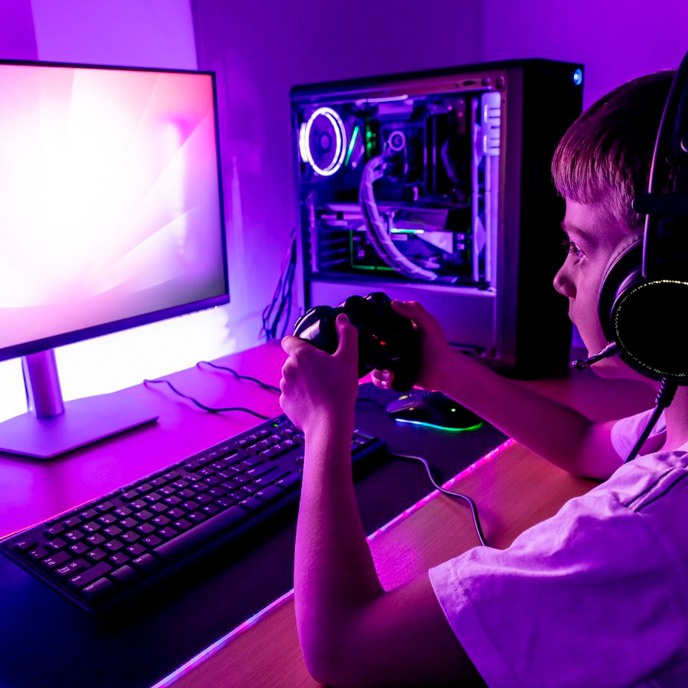 CPU Cachimbo AMD Ryzen 3 5300G | VEGA 7 | 500GB SSD | 16GB DDR4 #S4051 - Achorao