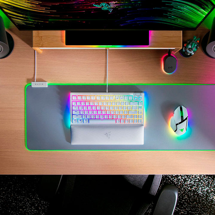 Teclado mecánico gamer RAZER Blackwidow V4 75% SWITCH ORANGE, HOT-SWAPPABLE 8000 HZ US CHROMA