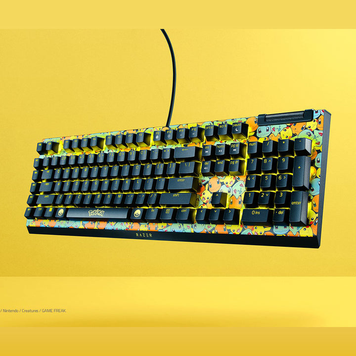Teclado mecánico gamer Razer BlackWidow V4 X Pokemon Edition - Achorao