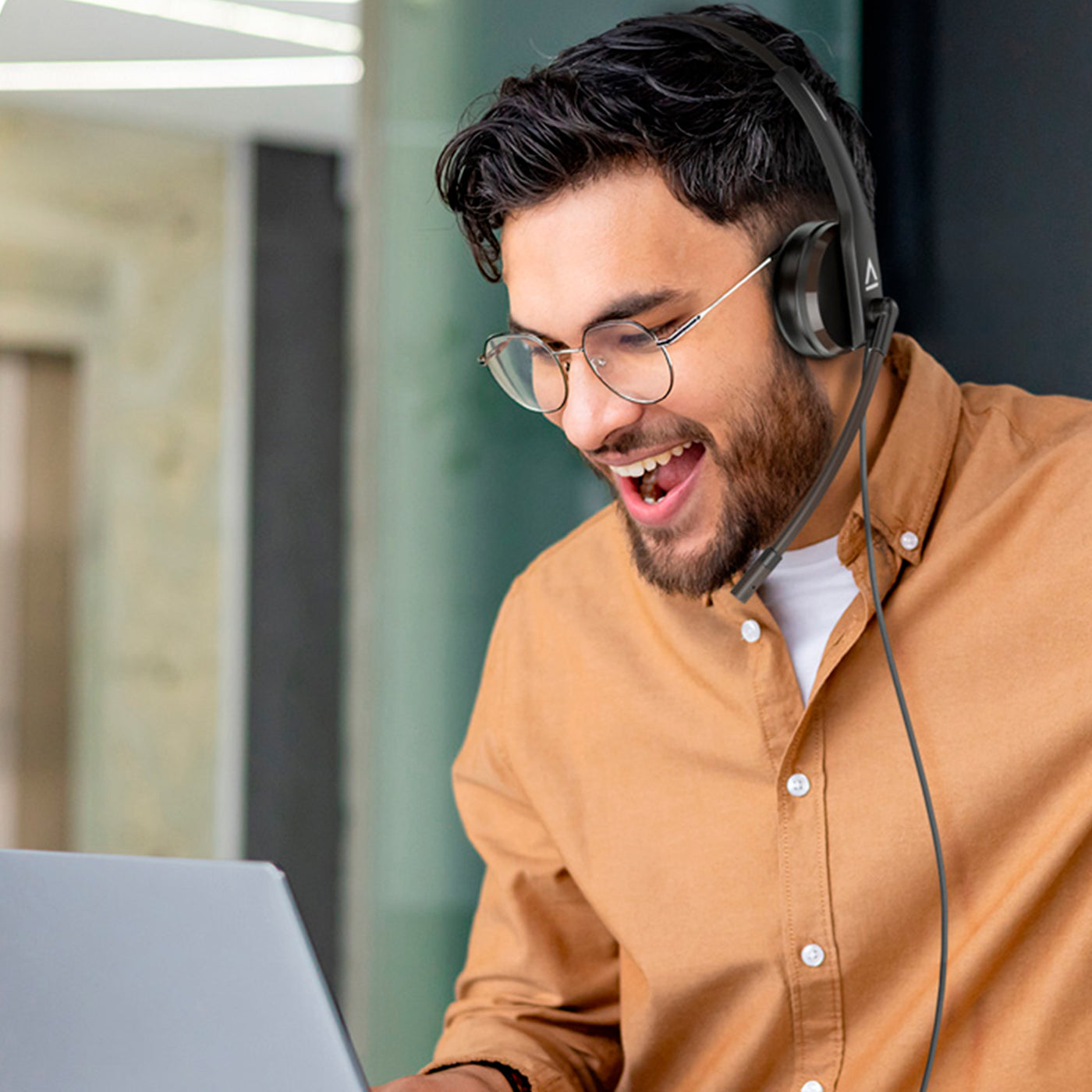 Audififono Creative HS-230 3.5 MM/ USB A - Achorao