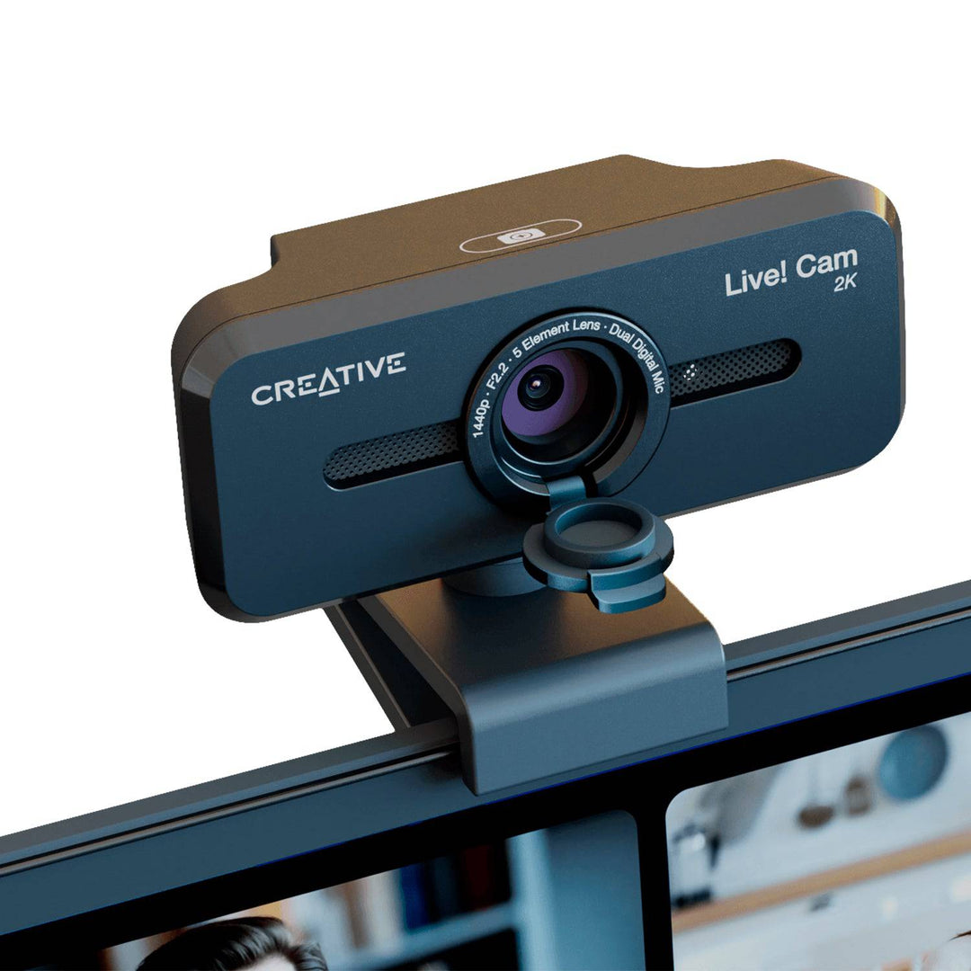 Cámara web CREATIVE LIVE! CAM SYNC V3 2K QHD1440P 4X ZOOM DUAL MIC USB C/TAPA BLACK (73VF090000000) - Achorao