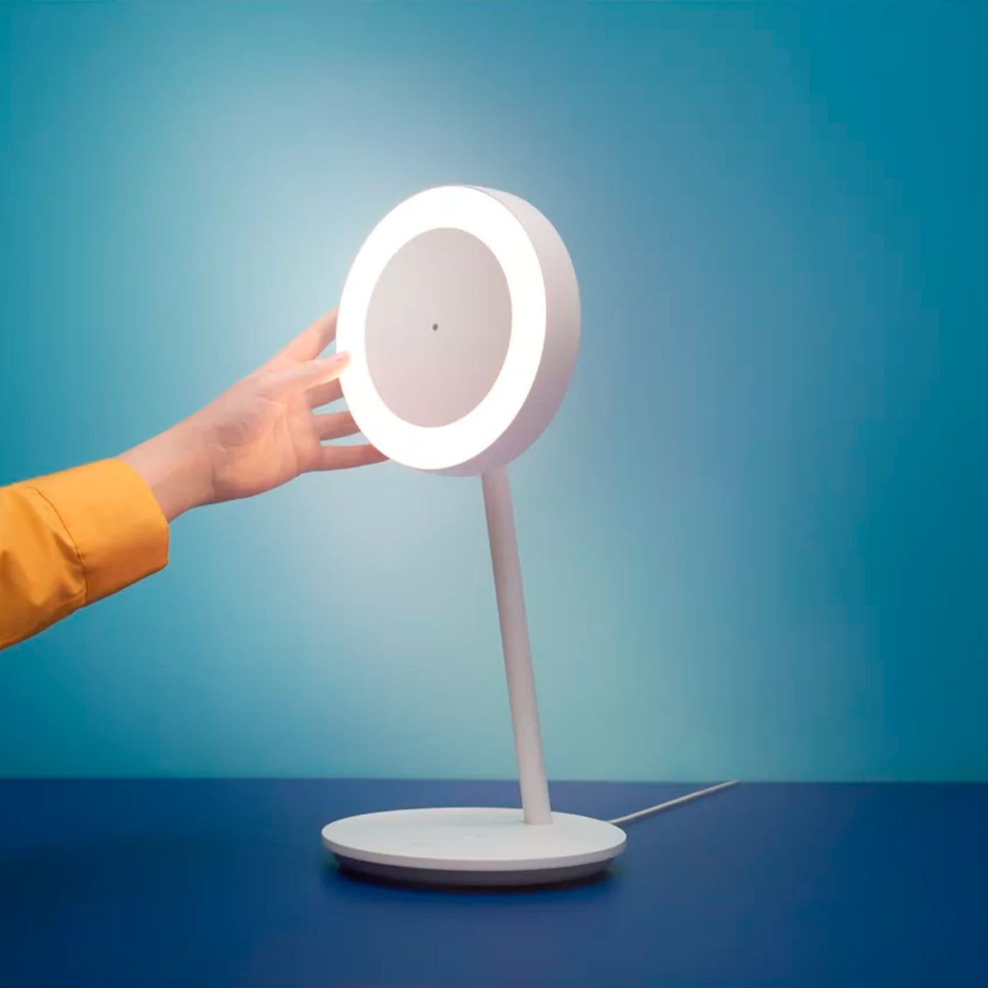 Lámpara de escritorio Portrait  WIZ - Achorao