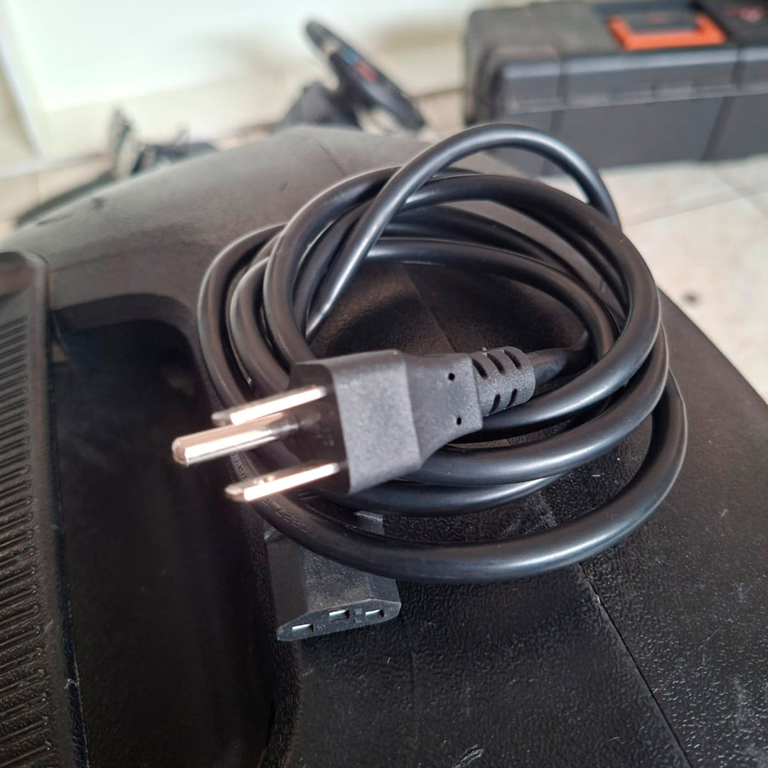 Parlante 15" Activo Portátil con Bluetooth y Ecualizador (Ideal para eventos/reuniones) DEMO