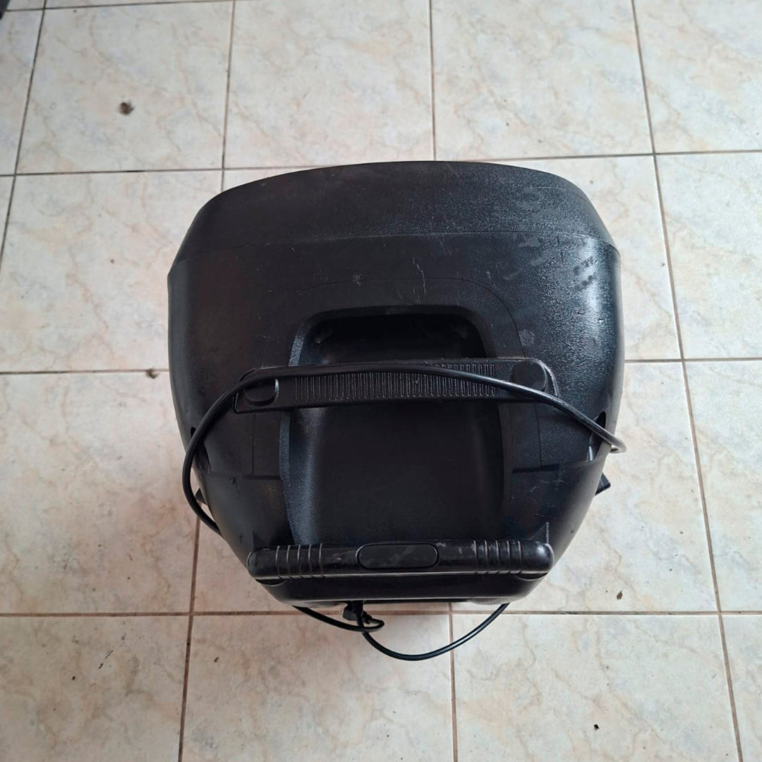 Parlante 15" Activo Portátil con Bluetooth y Ecualizador (Ideal para eventos/reuniones) DEMO