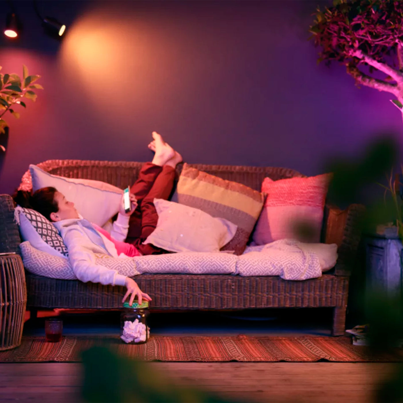 Foco para exteriores Phillips Hue Lily Spike Black - Achorao