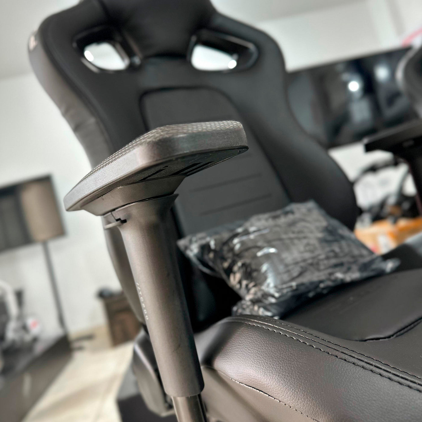 Silla Gamer Híbrida Playseat x Corsair (Edición Personalizada) - Achorao