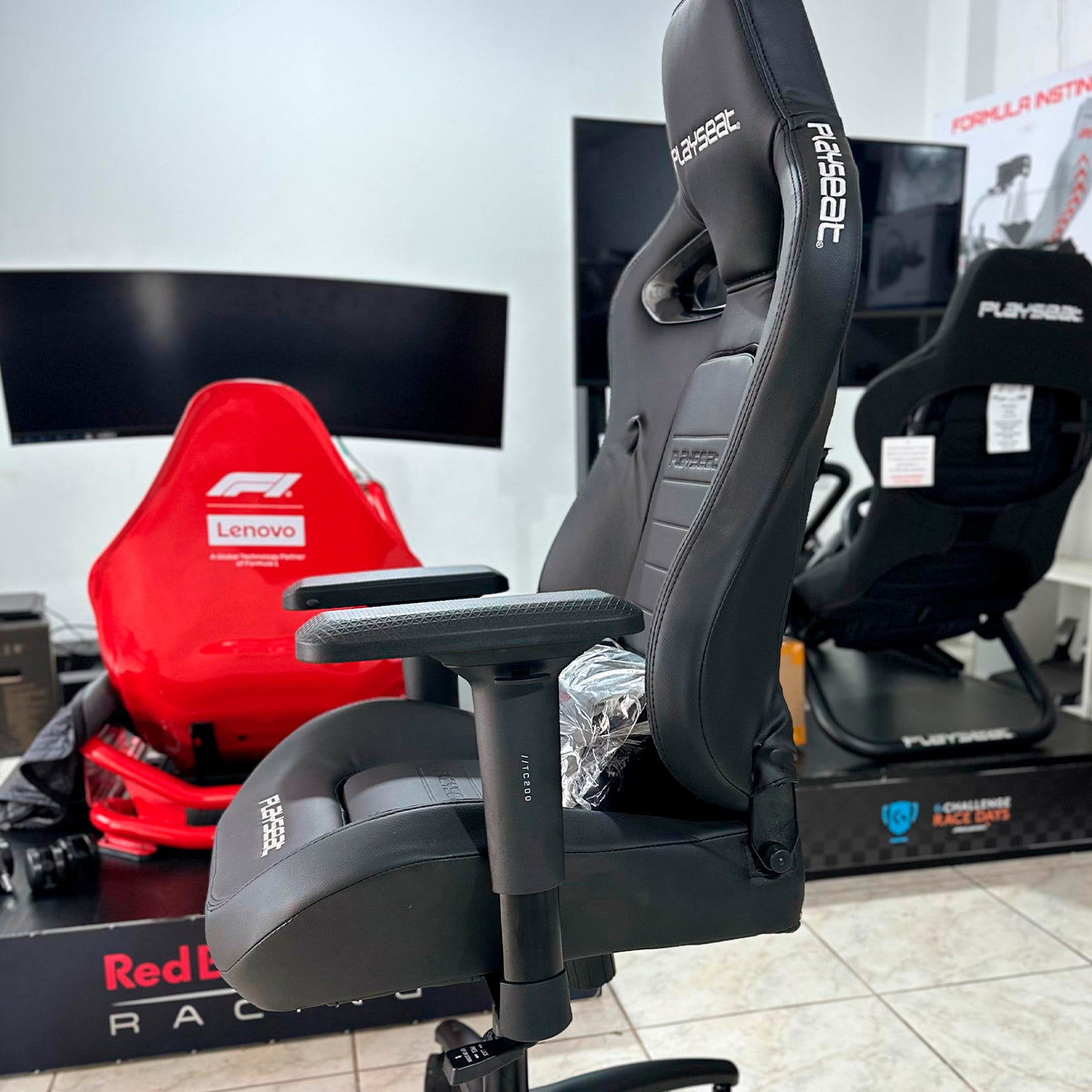 Silla Gamer Híbrida Playseat x Corsair (Edición Personalizada) - Achorao