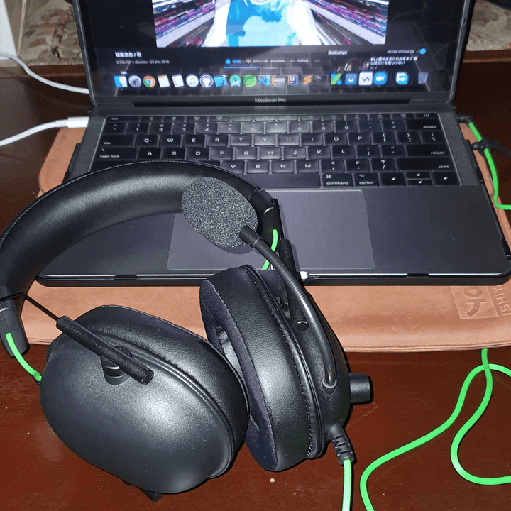 Audifonos Razer Blackshark V2 + USB SOUND CARD - Achorao