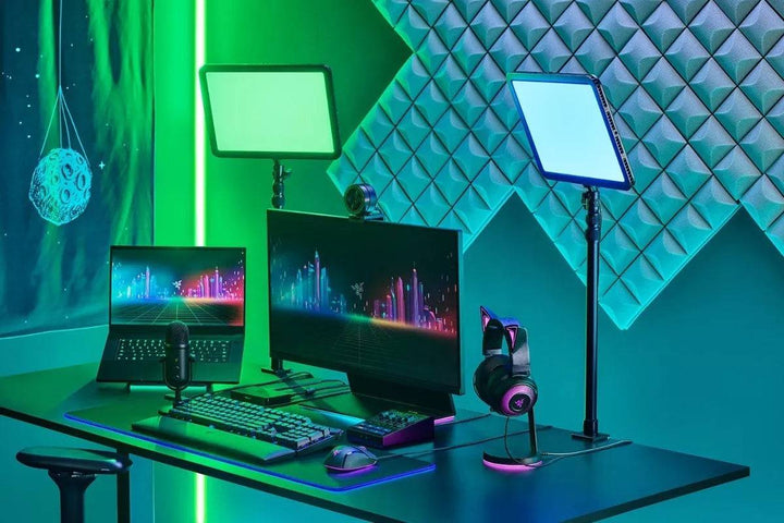 PARANTE DE LUZ RAZER KEY LIGHT 2800 LUMENS CHROMA BLACK - Achorao