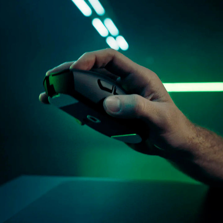Mouse Razer Deathadder V4 PRO 45K DPI 150H Wireless - Achorao