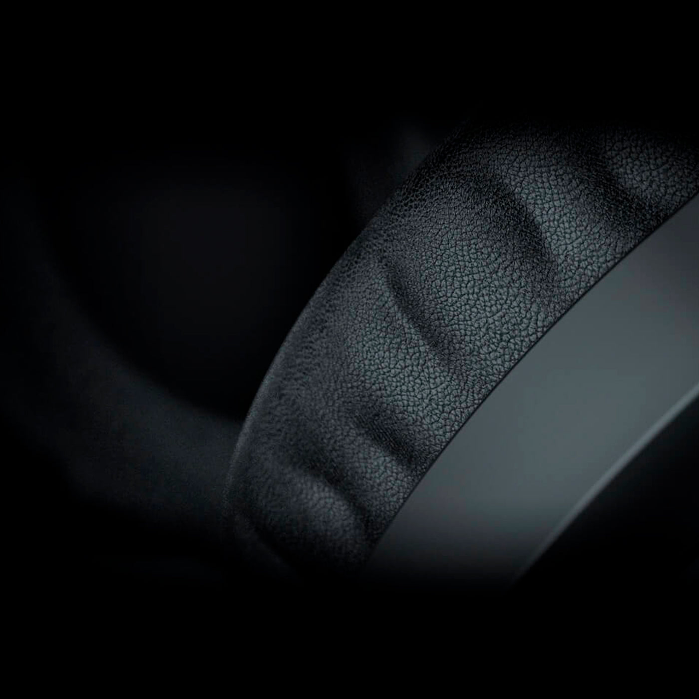 Auriculares Gamer Redragon HYLAS H260-RGB - Achorao