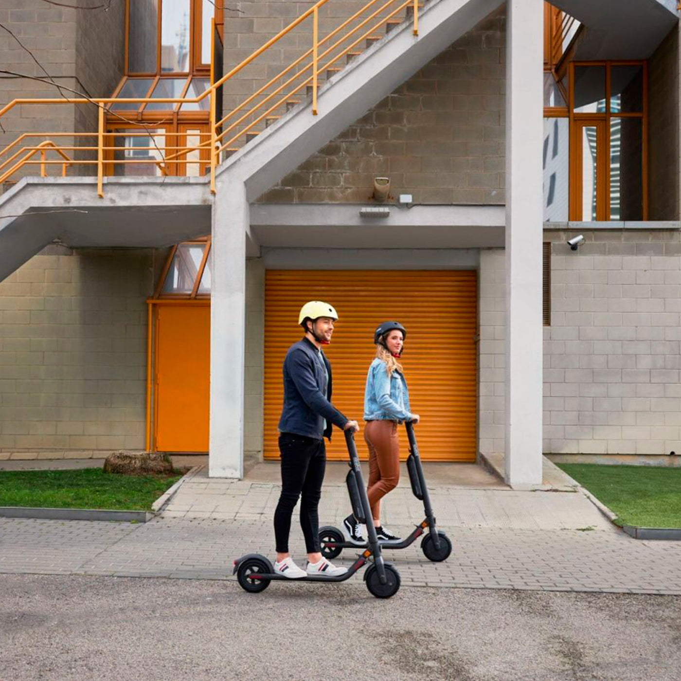 Casco Segway NInebot Amarillo mate M - Achorao