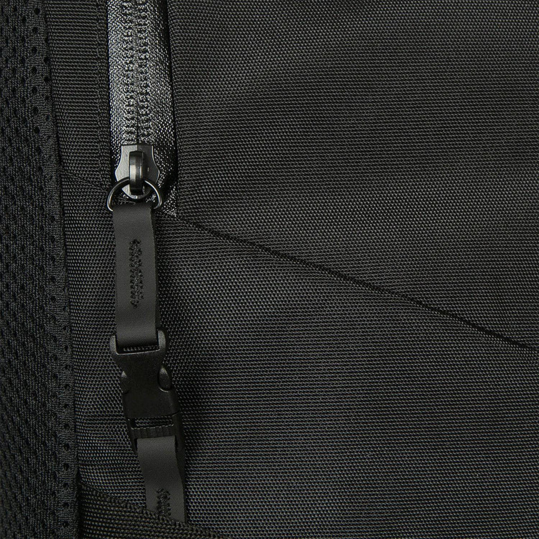 Mochila TARGUS Terra EcoSmart 16" 23L - Achorao
