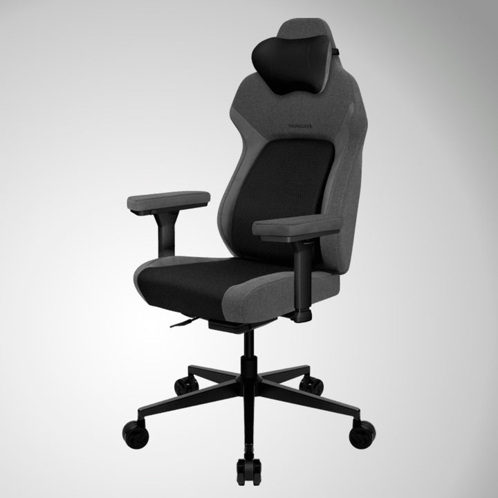 Silla gamer ThunderX3 CORE SMART negra con diseño ergonómico y estilo moderno para gaming y largas sesiones.