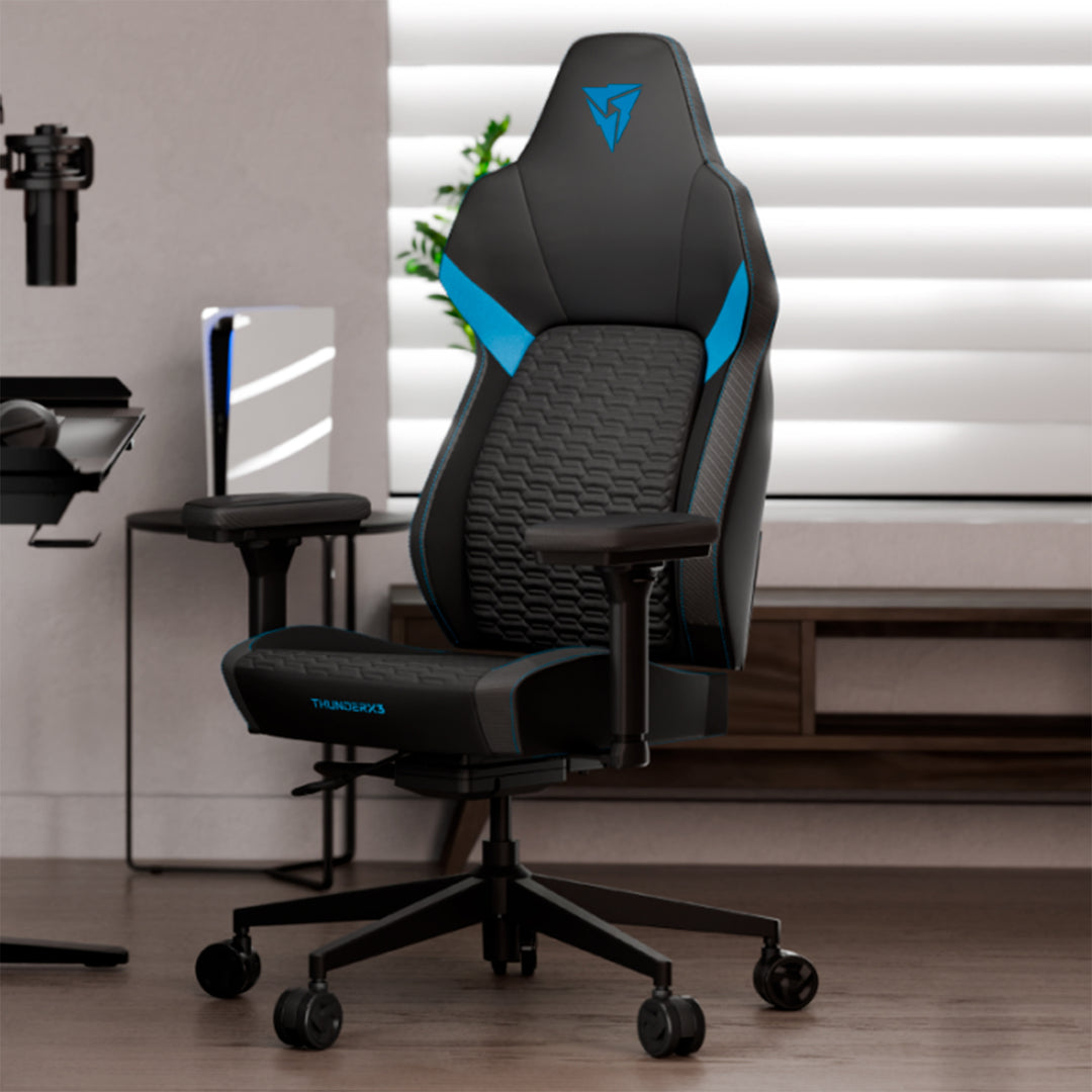 Silla gamer ThunderX3 CORE SMART negra con diseño ergonómico y soporte lumbar para juegos y oficina.