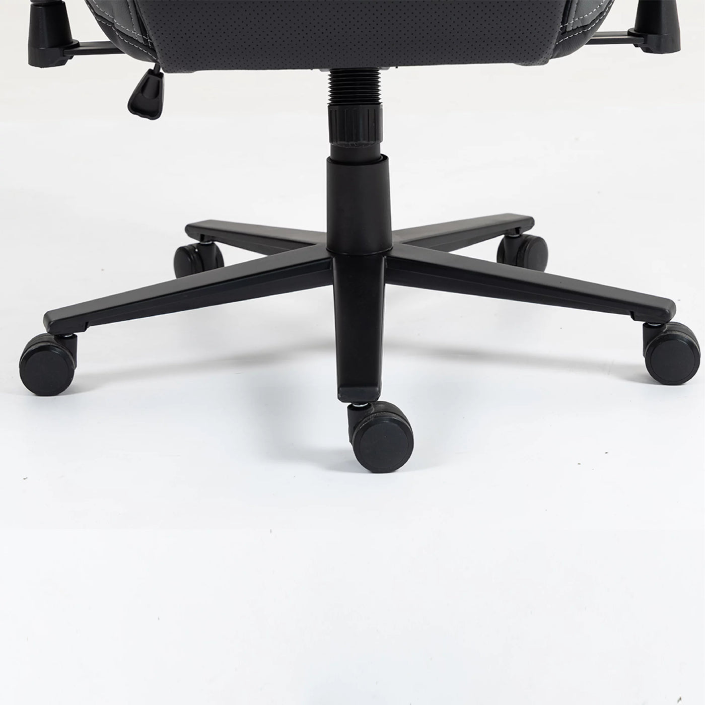 Silla Gamer Versus V-30 - Achorao